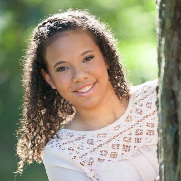 Meet your Posher, Demetria - Picture 1 of 1